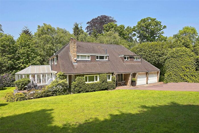 4 Bedroom Detached House To Rent In Albany Close, Esher, Surrey, KT10