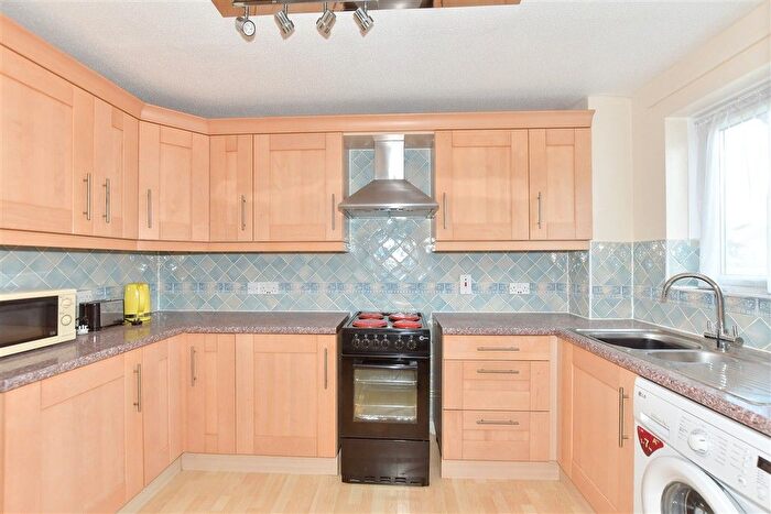 1 Bedroom Flat For Sale In High Street, Ramsgate, Kent, CT11