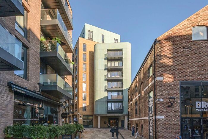 2 Bedroom Flat For Sale In Dray House, Wandsworth, London, SW18