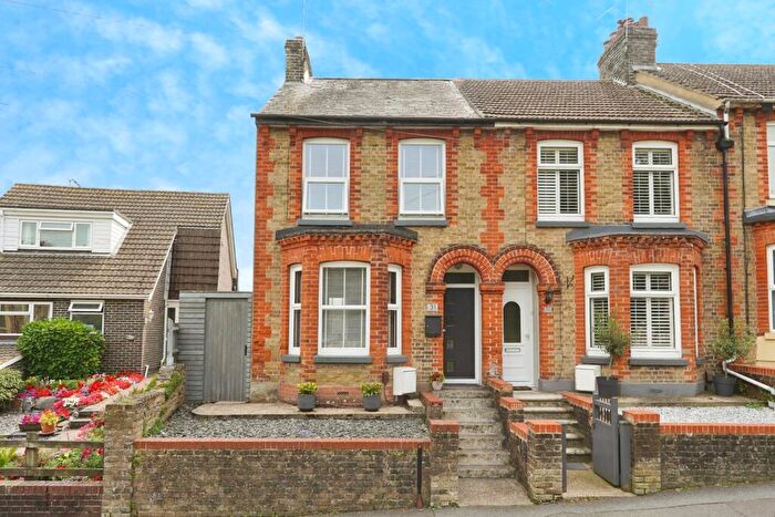 3 Bedroom End Of Terrace House For Sale In Minnis Lane, River, Dover, Kent, CT17