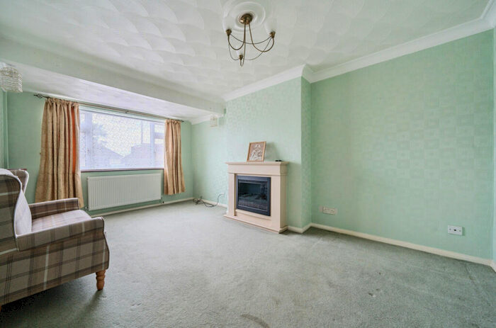 3 Bedroom Bungalow For Sale In Ethelbert Road, Hawley, Dartford, DA2