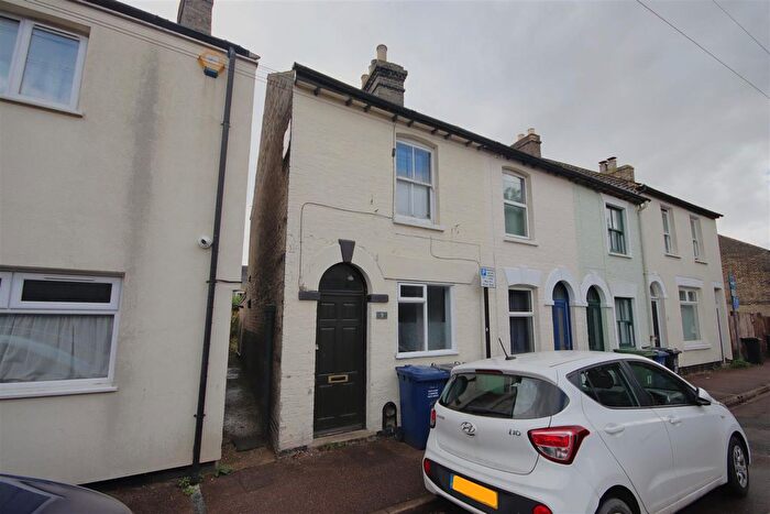 2 Bedroom End Of Terrace House To Rent In Argyle Street, Cambridge, CB1