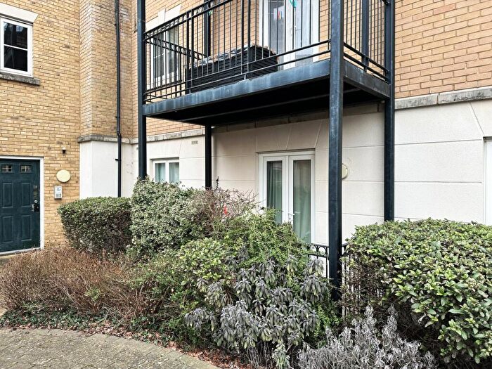 2 Bedroom Apartment For Sale In Tufnell Way, Colchester, Colchester, CO4