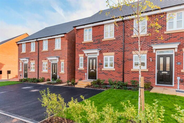 2 Bedroom Semi-Detached House To Rent In Coppice Close, Castle Donington, Derby, DE74