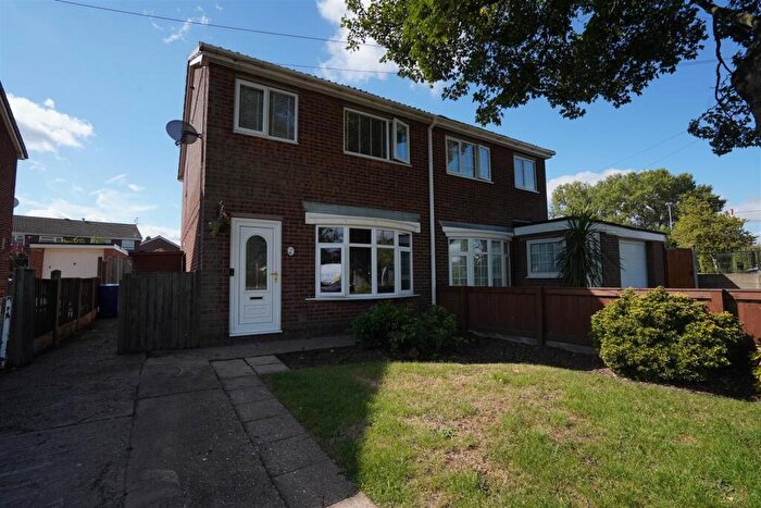 3 Bedroom Property For Sale In Station Road, Rossington, Doncaster, DN11