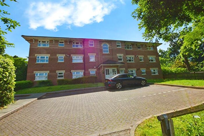2 Bedroom Flat To Rent In Rickard Close, Hendon, NW4