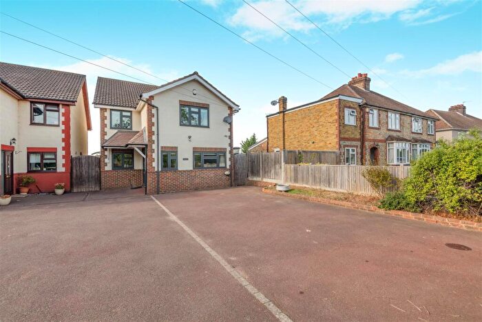 4 Bedroom Detached House For Sale In Lunsford Lane, Aylesford, ME20