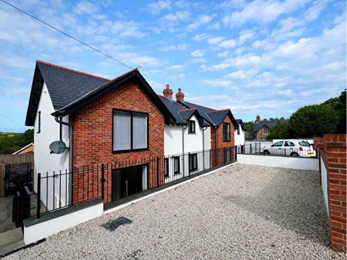 3 Bedroom Semi Detached House To Rent In Newton Road, Newton Abbot, TQ12