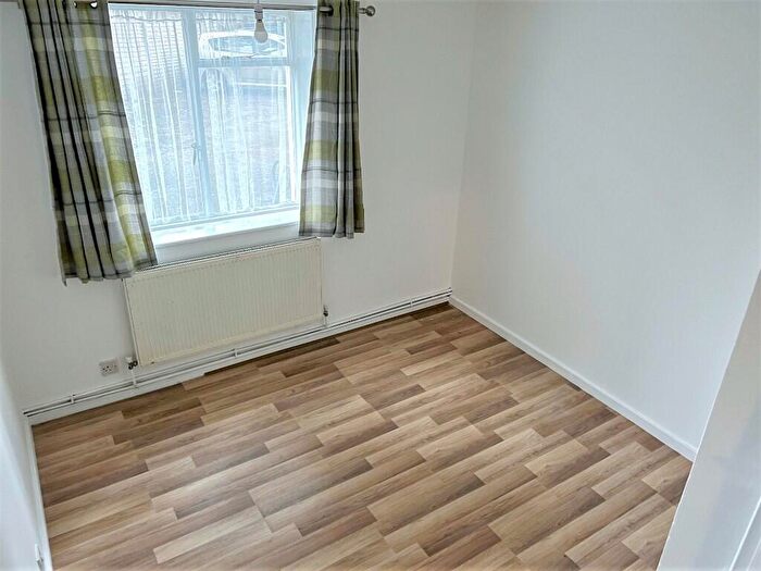 2 Bedroom Flat To Rent In Barking Road, London, E13