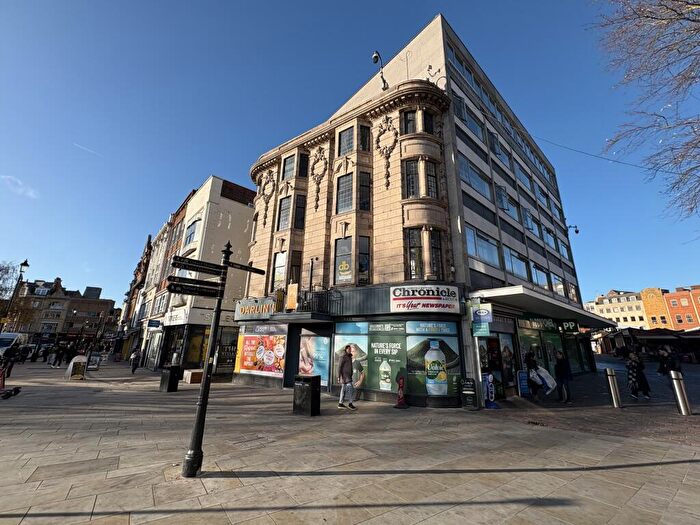 2 Bedroom Apartment To Rent In Market Square, Northampton, NN1