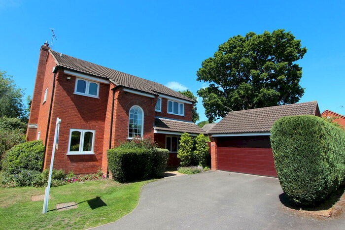 5 Bedroom Detached House To Rent In Burberry Grove, Balsall Common, CV7