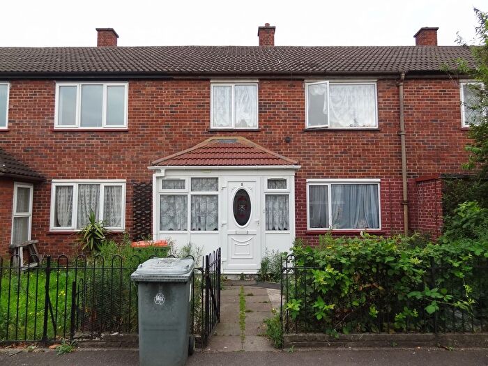 5 Bedroom Terraced House To Rent In Windmill Lane, E15