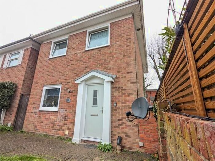 3 Bedroom Detached House To Rent In Keble Close, Colchester, CO3
