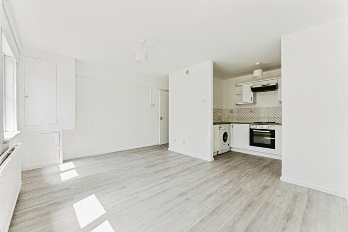 1 Bedroom Apartment To Rent In High Street, London, E13