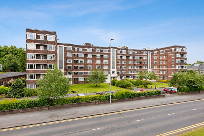 3 Bedroom Flat For Sale In Kelvin Court, Claythorne, Glasgow, G12