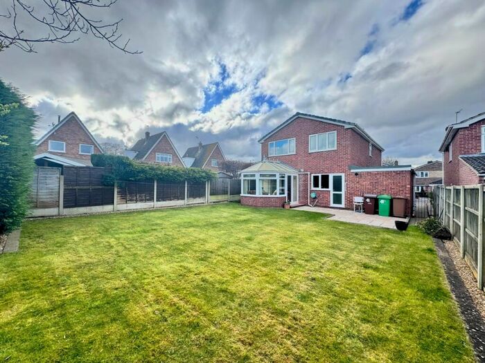 4 Bedroom House To Rent In Fabis Drive, Clifton, NG11