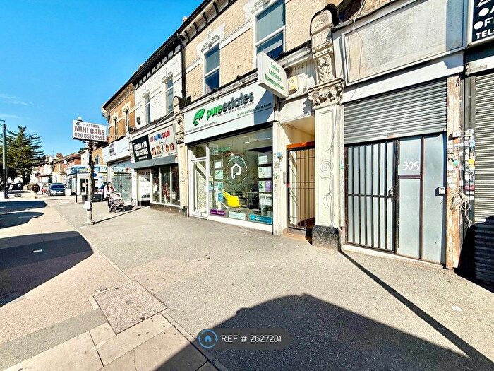 Studio To Rent In Romford Road, London, E7