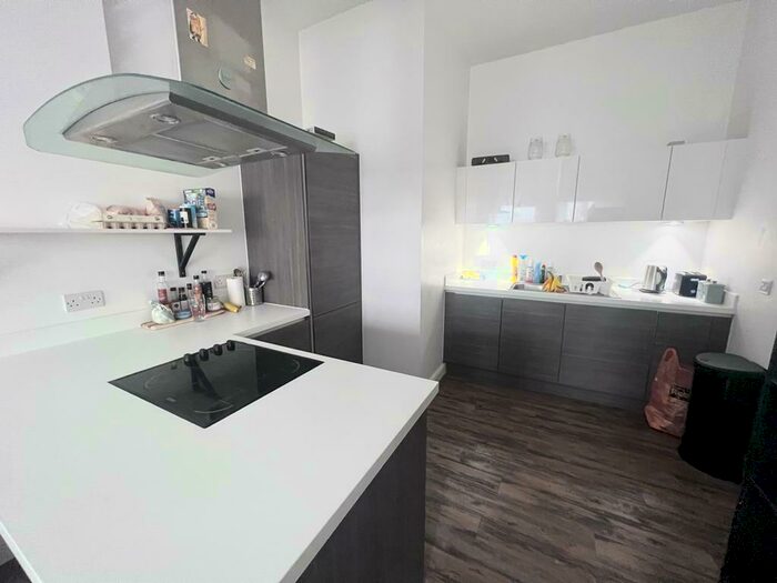 2 Bedroom Apartment To Rent In Drapers Bridge, - Hounds Gate, Nottingham, NG1