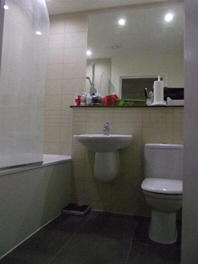 1 Bedroom Flat To Rent In Saunders Apartments, Bow, E3