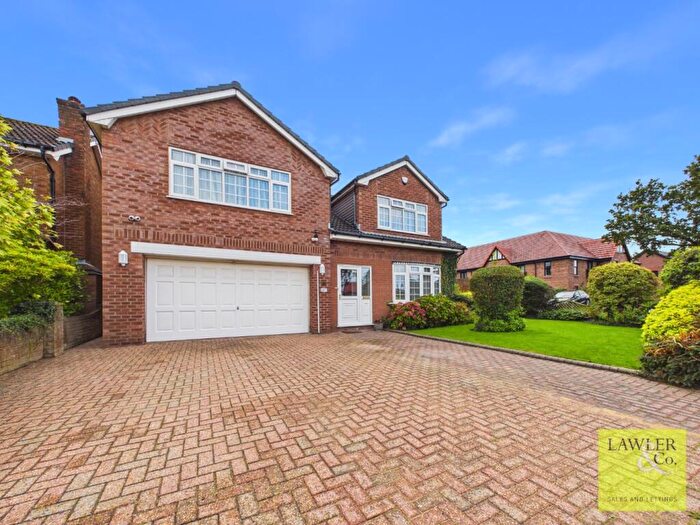 4 Bedroom Detached House For Sale In Siddington Road, Poynton, Stockport, Cheshire, SK12