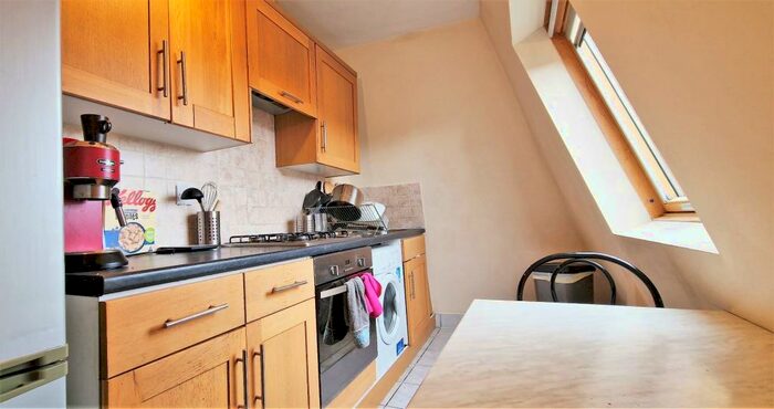 1 Bedroom Flat To Rent In High Road Leyton, Leyton, E10