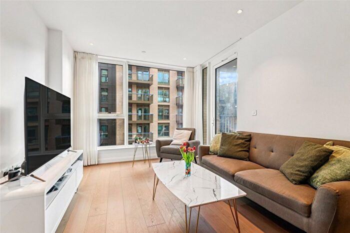 2 Bedroom Flat To Rent In Gasholder Place, Oval Village, London, SE11