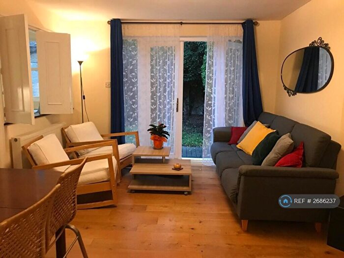 2 Bedroom Flat To Rent In Rousden Street, London, NW1