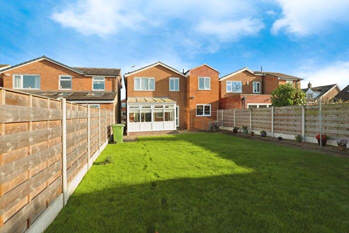 4 Bedroom Detached House For Sale In Glenridding, York, YO24