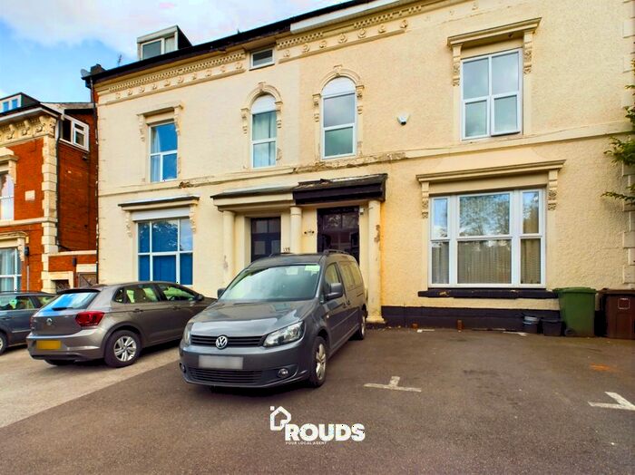 1 Bedroom Flat To Rent In Warwick Road, Solihull, West Midlands, B92