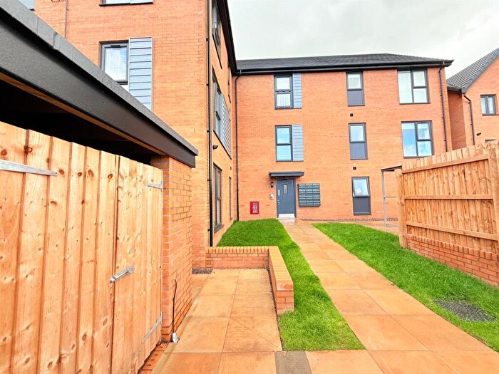 2 Bedroom Apartment To Rent In Rhodfa Ieuan, Creigiau, CF5