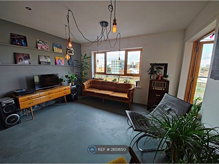 2 Bedroom Flat To Rent In Pedley Street, London, E1