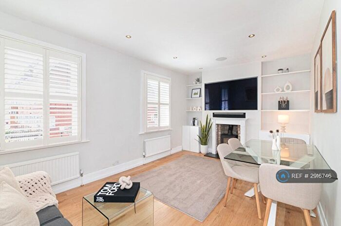 3 Bedroom Maisonette To Rent In Shuttleworth Road, London, SW11