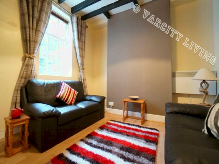 3 Bedroom House To Rent In Albert Street, Bangor, Gwynedd, LL57