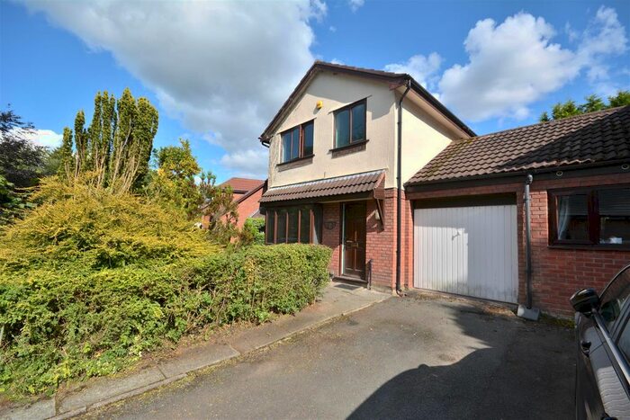 3 Bedroom Detached House To Rent In Watkins Drive, Prestwich, Manchester, M25