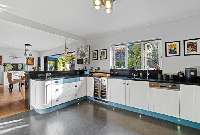 4 Bedroom Detached House For Sale In The Thatchers, Bishop's Stortford, Hertfordshire, CM23