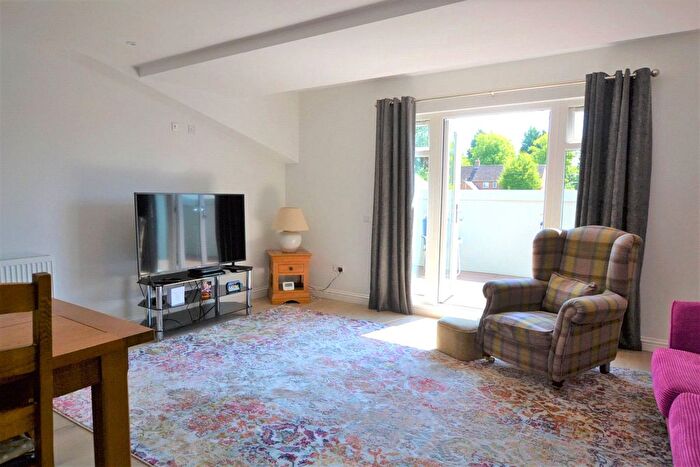 1 Bedroom Flat For Sale In Lower Road, Garsington, Oxford, OX44