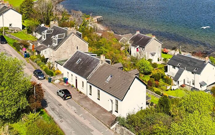 3 Bedroom Cottage For Sale In Piermont, Kames, Tighnabruaich, PA21