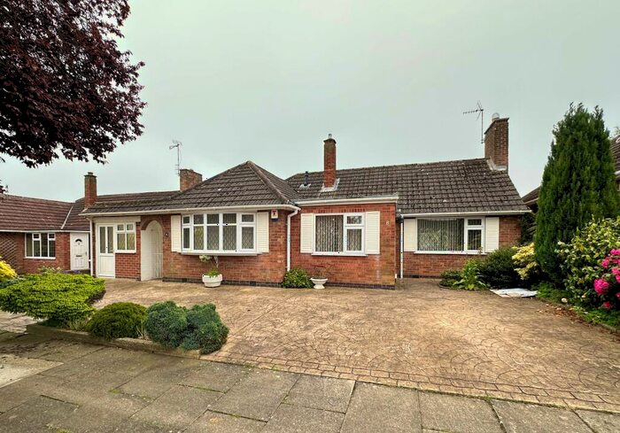 3 Bedroom Detached Bungalow To Rent In Newhaven Road, Leicester, LE5