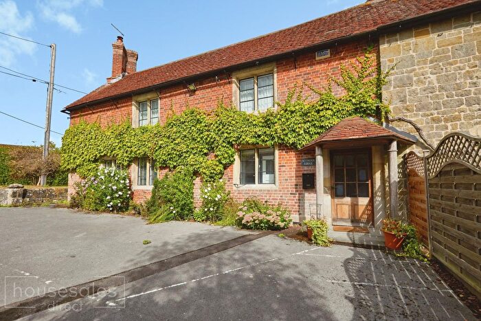 2 Bedroom Semi Detached House For Sale In The Street, Salisbury, SP3