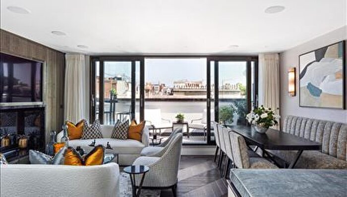 3 Bedroom Flat To Rent In Prince Of Wales Terrace, Kensington, W8