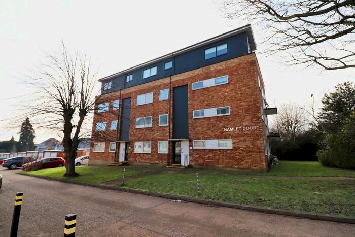 1 Bedroom Flat To Rent In Glengall Road, Woodford Green, IG8