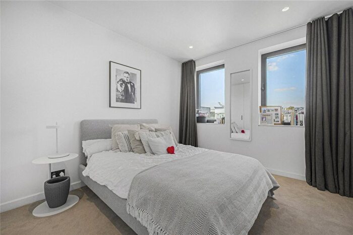 2 Bedroom Flat For Sale In Harrow Road, London, NW10