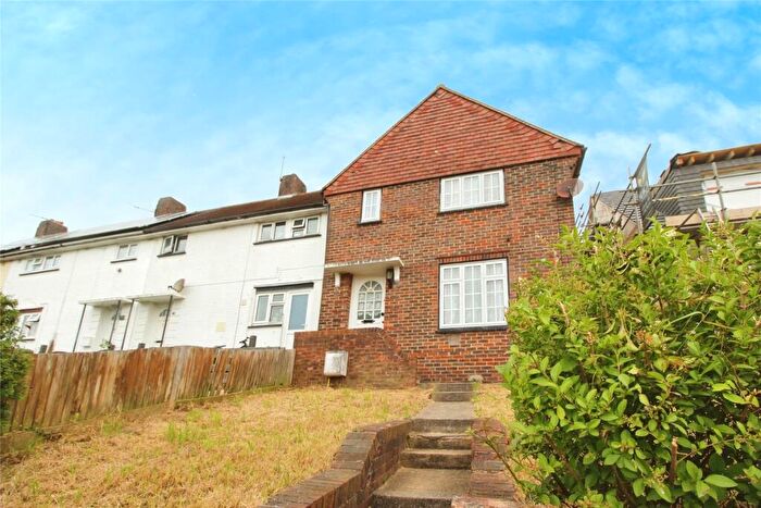 2 Bedroom End Of Terrace House To Rent In The Crestway, Brighton, East Sussex, BN1