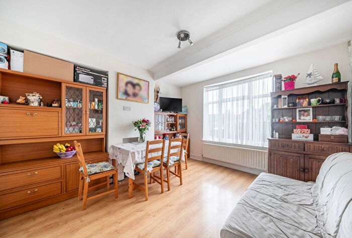 3 Bedroom Terraced House For Sale In St. Helier Avenue, Morden, SM4