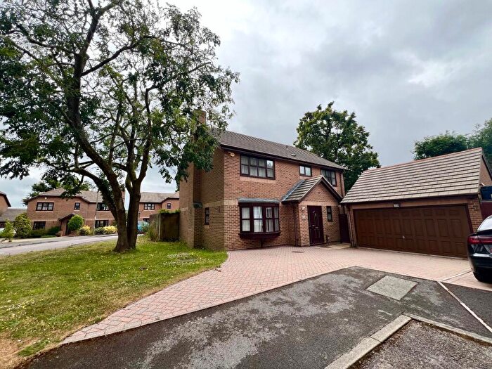 4 Bedroom House To Rent In County Gardens, Fareham, PO14