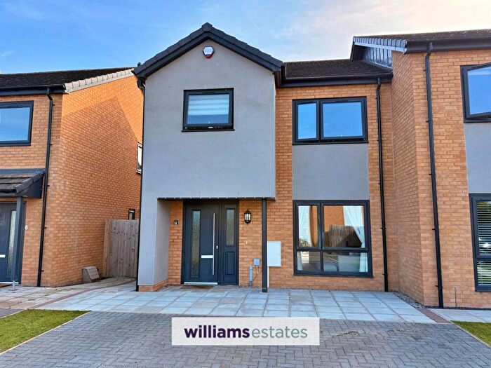 3 Bedroom House For Sale In Lon Yr Eglwys, Rhewl, LL15