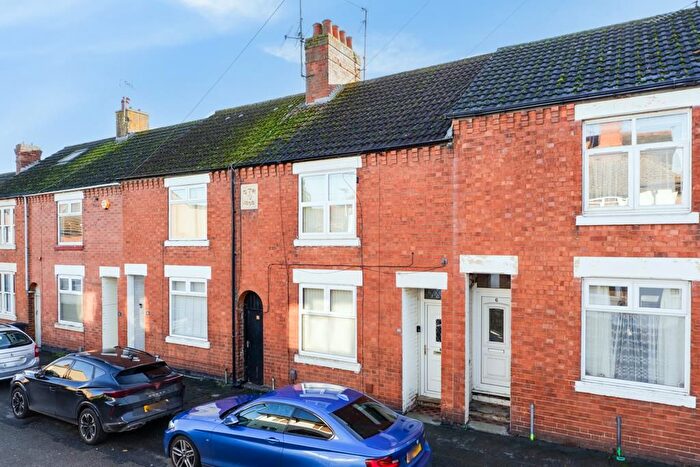 2 Bedroom Terraced House For Sale In Crispin Street, Rothwell, NN14