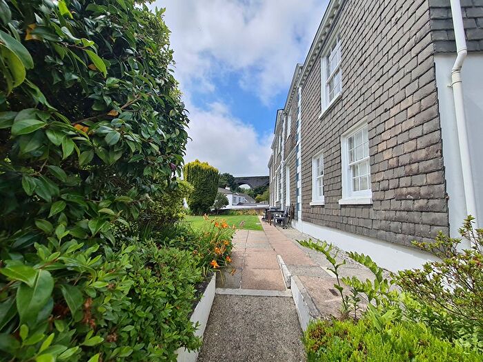 1 Bedroom Flat To Rent In Moresk Road, Truro, TR1