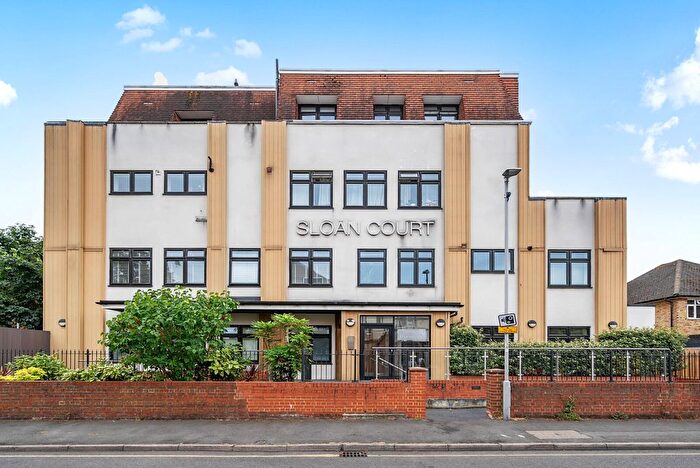 1 Bedroom Flat To Rent In Coombe Road, New Malden, KT3