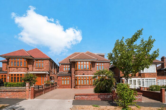 5 Bedroom Detached House For Sale In Sudbury Court Drive, Harrow, HA1